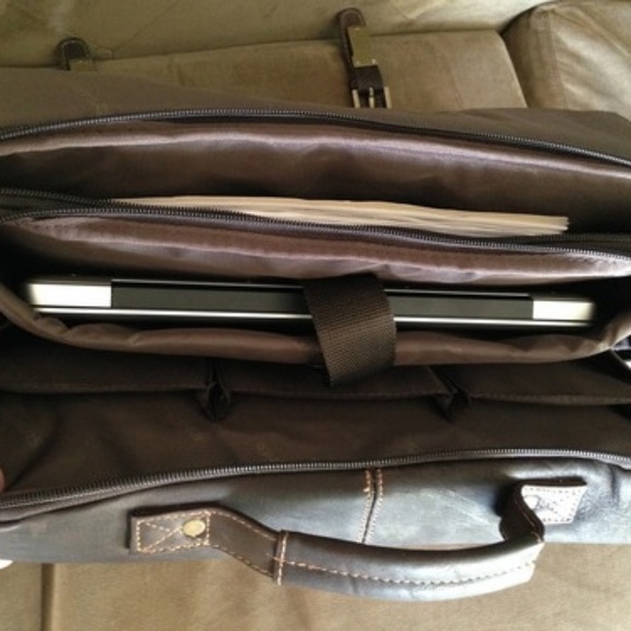 Samsonite Bags Samsonite Colombian Leather Messenger Bag Poshmark